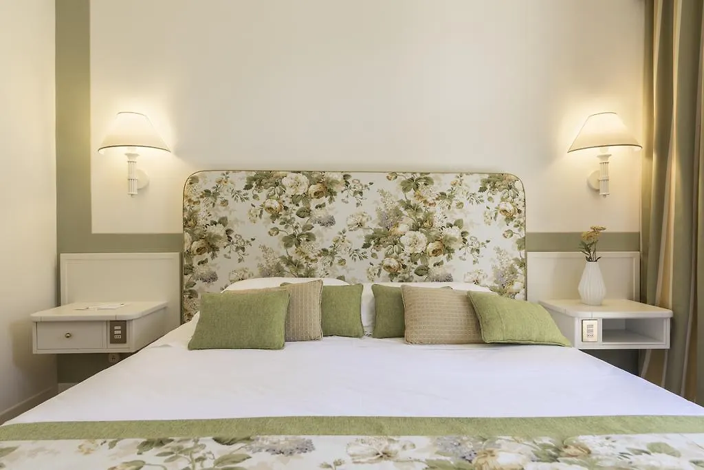 Relais Santa Chiara Hotel - Tuscany Charme San Gimignano 4*,